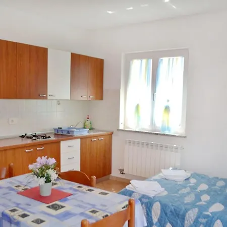 Apartman Anita 2 By Interhome