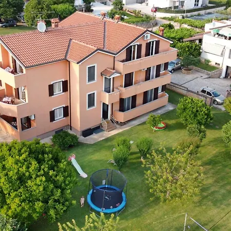 Anita 2 By Interhome Apartman