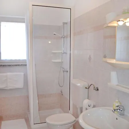 Anita 2 By Interhome Daire Umag